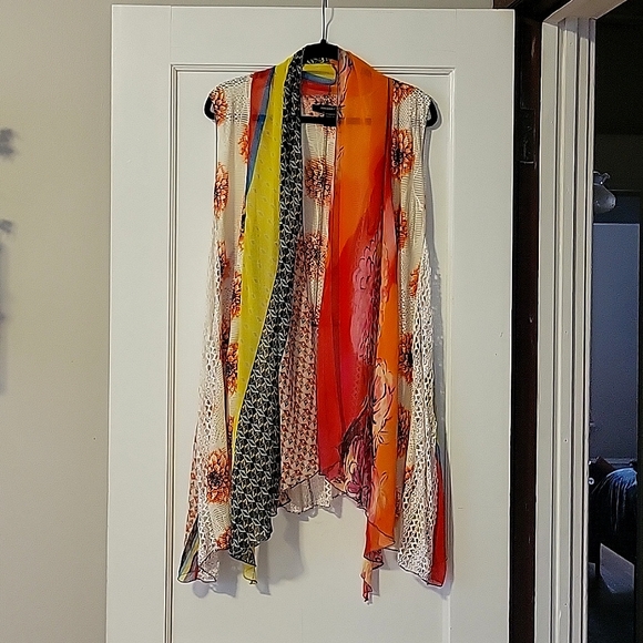 Flowy vest - Picture 1 of 2